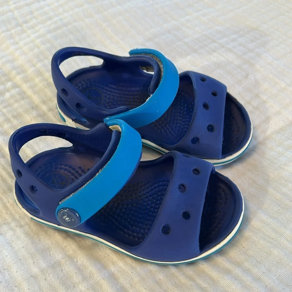 CROCS this like